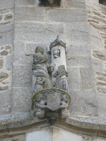 Groupe sculpté : Sainte Barbe