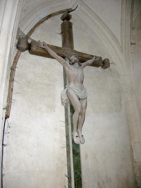 Sculpture : Christ en croix