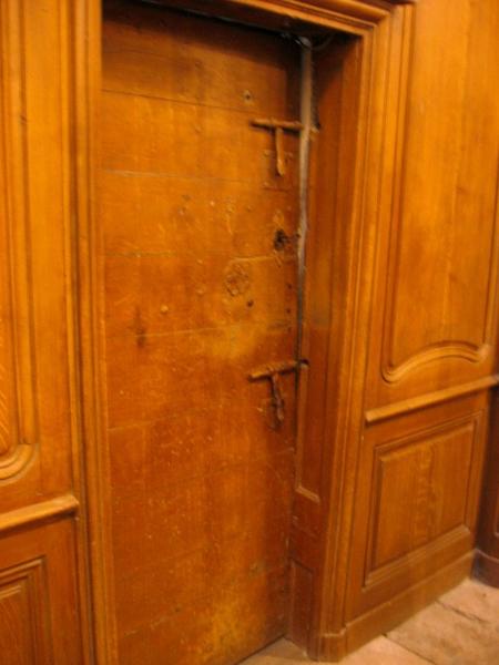 Vantail de la porte de la sacristie