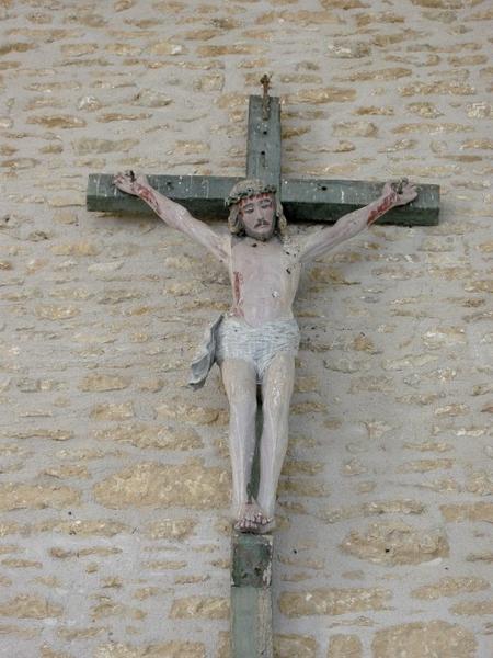 Statue : Christ en croix