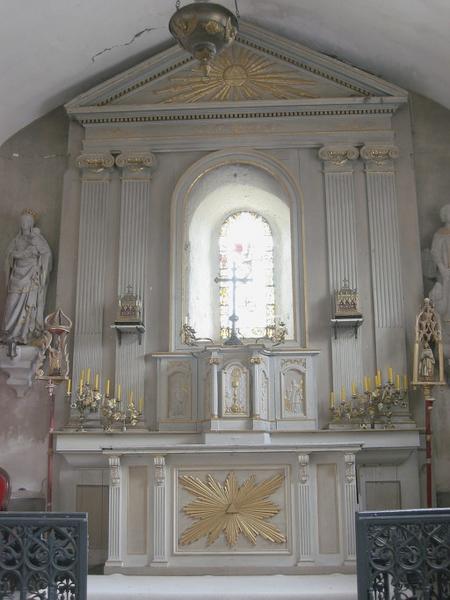 Maître-autel, retable, tabernacle