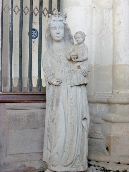 Statue : Vierge à l'Enfant