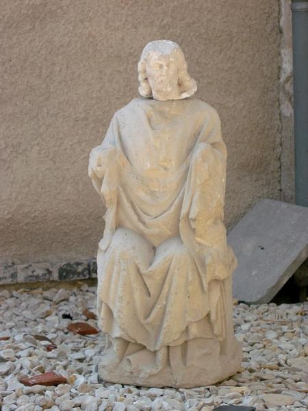 Statue : Christ (déposée à l'église de Mailly-le-Grand)