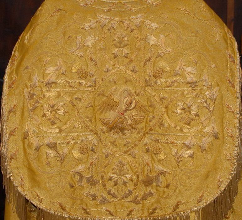 chape (ornement doré), détail - © Ministère de la Culture (France), Conservation des antiquités et des objets d’art de l’Aude – Tous droits réservés 