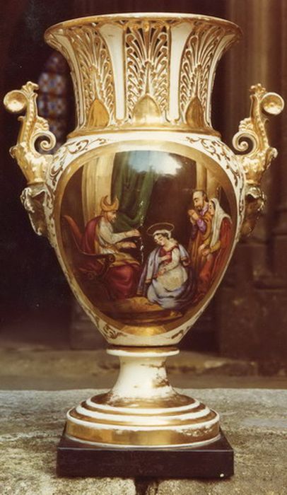 paire de vases : Vie de la Vierge - © Ministère de la Culture (France), Conservation des antiquités et des objets d’art de l’Aude – Tous droits réservés