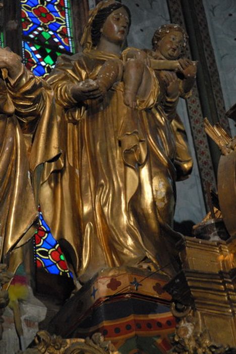 statues : Vierge à l'Enfant