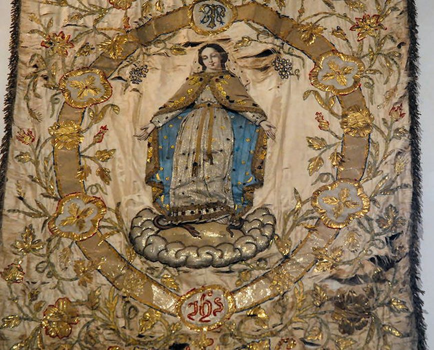bannière de procession : l'Immaculée Conception - © Ministère de la Culture (France), Conservation des antiquités et des objets d’art de l’Aude – Tous droits réservés 