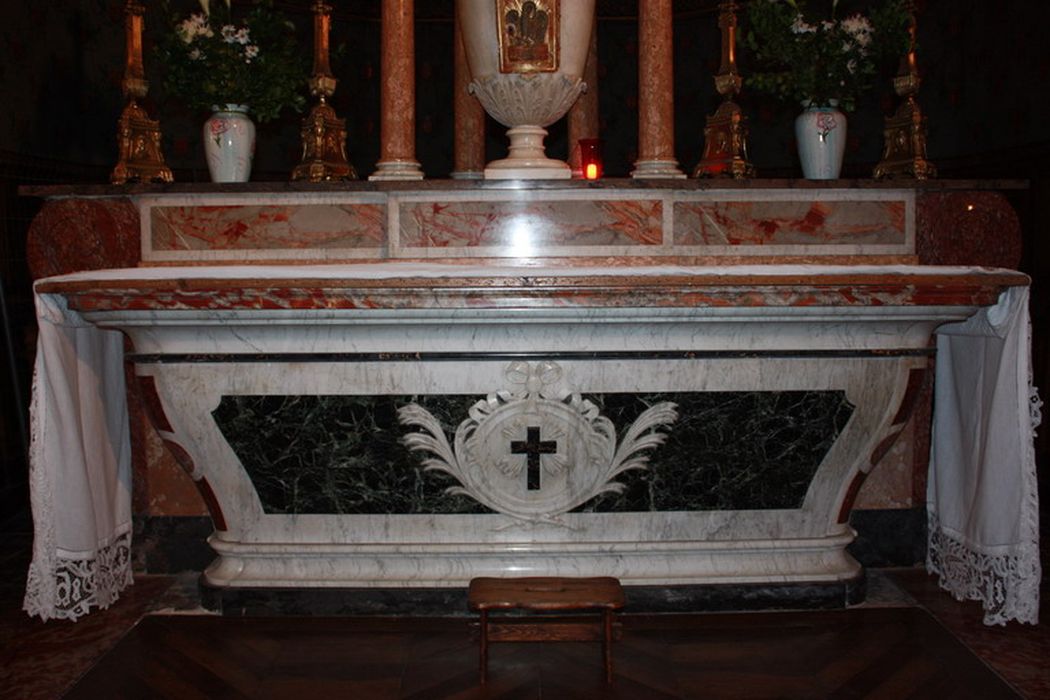 autel, tabernacle (maître-autel)