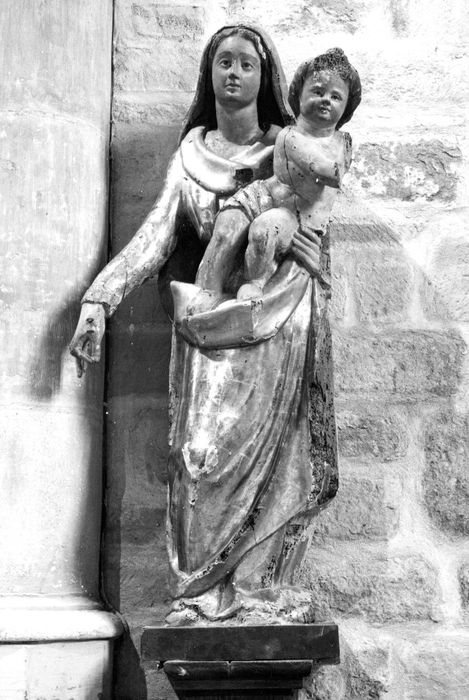 statue : Vierge à l'Enfant - © Ministère de la Culture (France), Conservation des antiquités et des objets d’art de l’Aude – Tous droits réservés