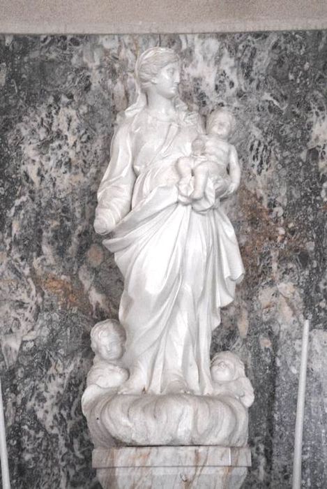 statue : Vierge à l'Enfant