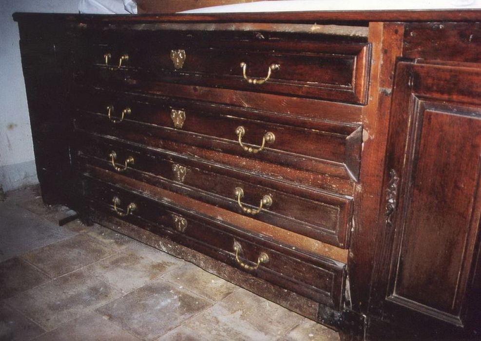 chasublier - © Ministère de la Culture (France), Conservation des antiquités et des objets d’art de l’Aude – Tous droits réservés 