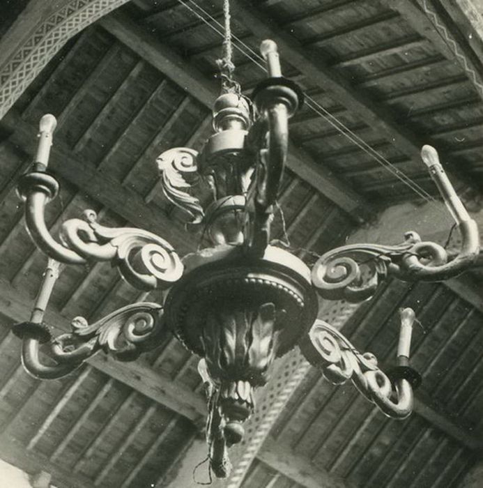 lustres n°1 - © Ministère de la Culture (France), Conservation des antiquités et des objets d’art de l’Aude – Tous droits réservés 