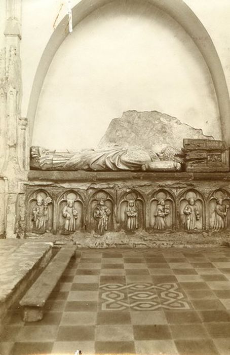 monument funéraire de Jean de Cojordan, évêque d'Avignon puis de Mirepoix