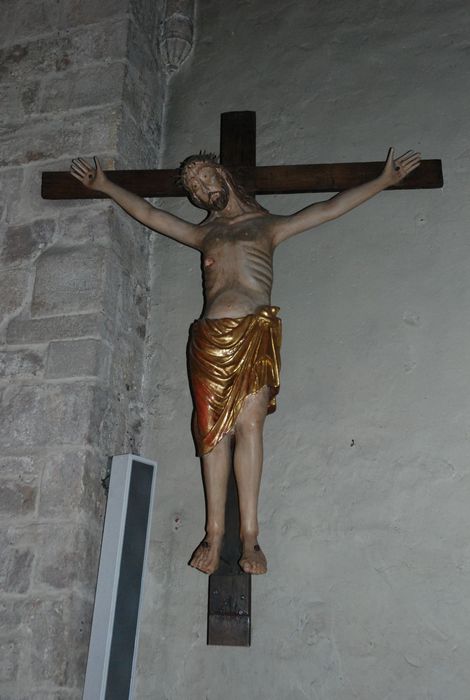 Statue : Christ en croix