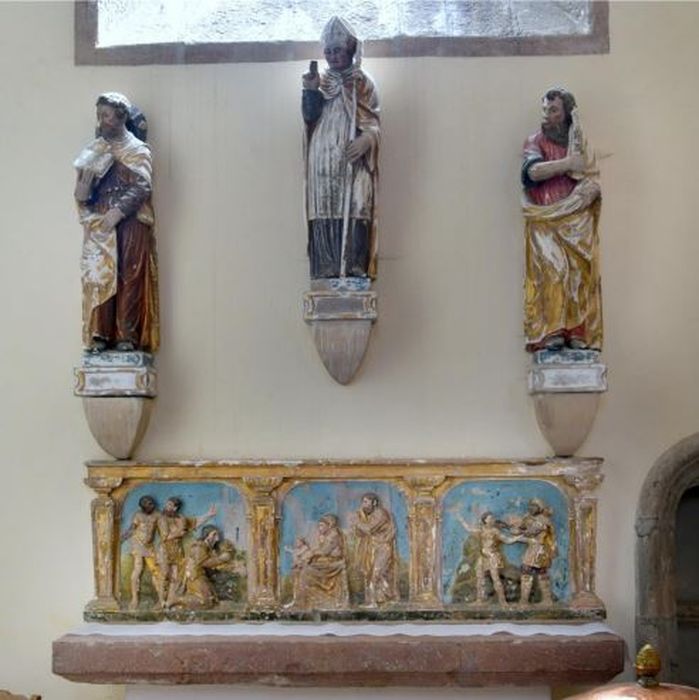 Bas-relief : L'Adoration des Mages, 3 statues : Saint Jacques, Saint Barthélémy, Saint Martial