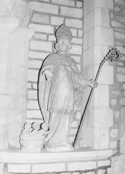 statue : Saint Nicolas - © Ministère de la Culture (France), Conservation des antiquités et des objets d’art du Calvados – Tous droits réservés