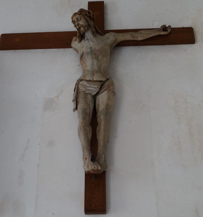 statue (poutre de gloire) : Christ en croix