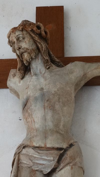 statue (poutre de gloire) : Christ en croix, vue partielle
