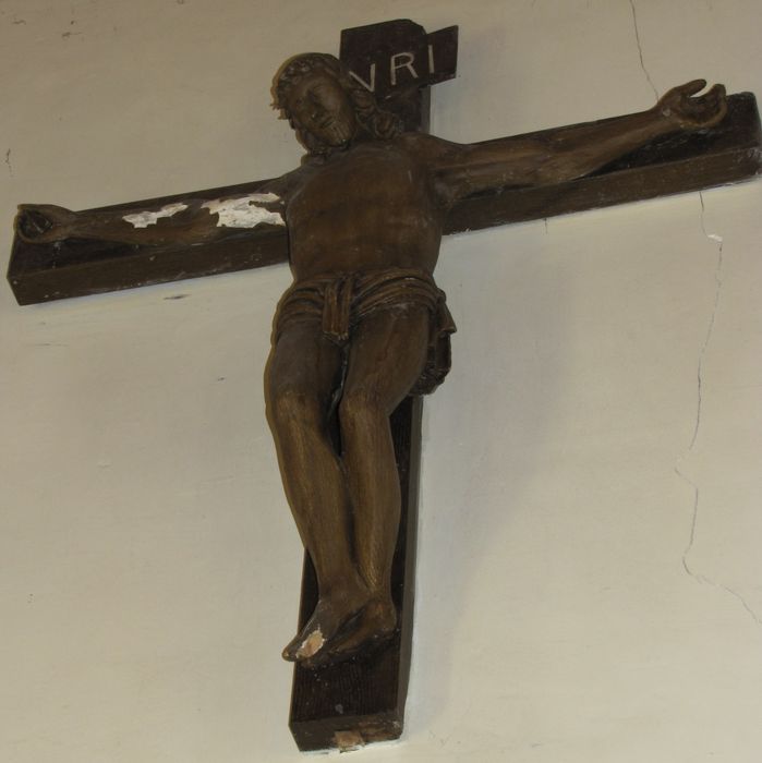 statues (poutre de gloire) : Christ en croix