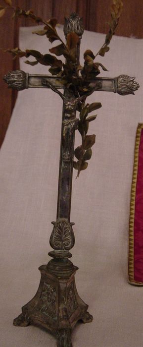 croix d'autel - © Ministère de la Culture (France), Conservation des antiquités et des objets d’art du Calvados – Tous droits réservés