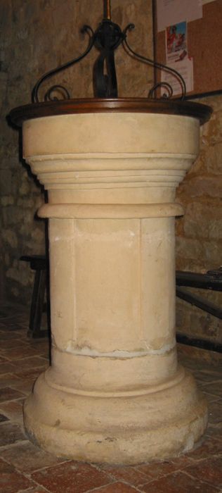 fonts baptismaux - © Ministère de la Culture (France), Conservation des antiquités et des objets d’art du Calvados – Tous droits réservés