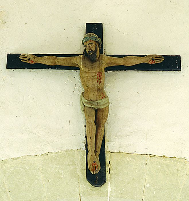 statue : Christ en croix - © Ministère de la Culture (France), Conservation des antiquités et des objets d’art du Calvados – Tous droits réservés