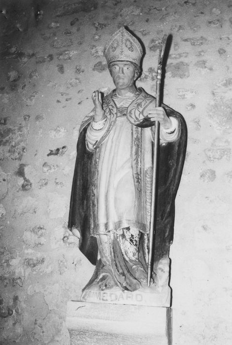 statue : Saint Médard