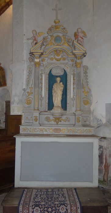 Autel latéral sud, retable et deux statues (statuettes) : Angelots