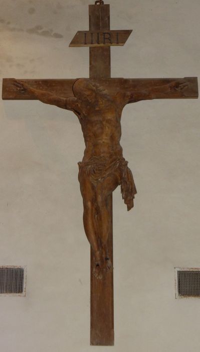 Statue : Christ en croix