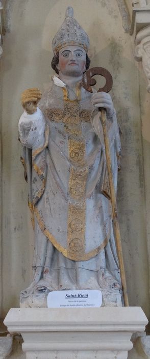 statue : Saint Rieul