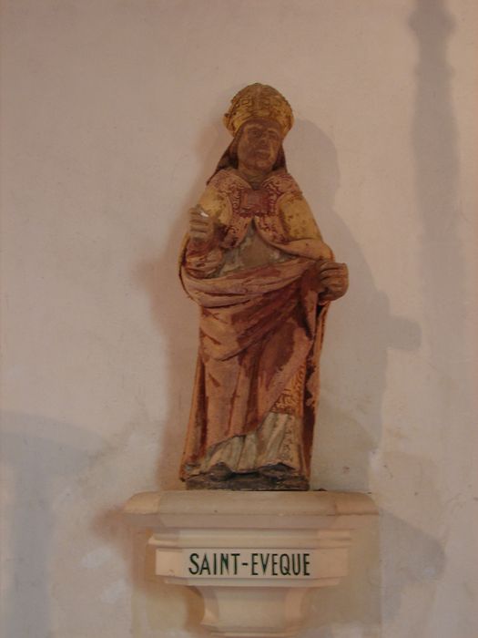 statue : Saint évêque - © Ministère de la Culture (France), Conservation des antiquités et des objets d’art du Calvados – Tous droits réservés 