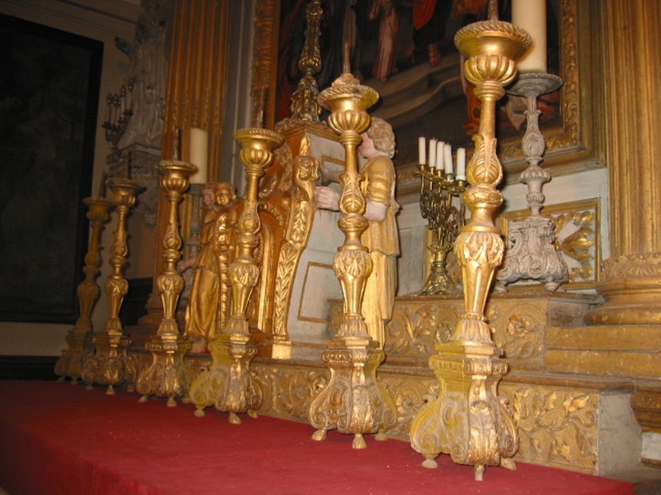 chandeliers d'autel