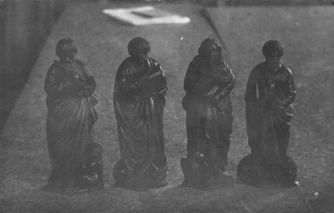 statues (statuettes) : Saints Marc, saint Matthieu, saint Luc et saint Jean