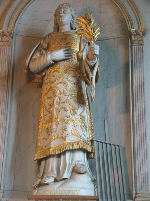 statue : Saint Laurent