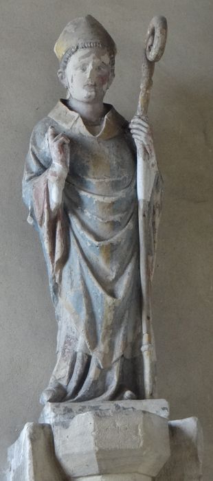 statue : saint évêque