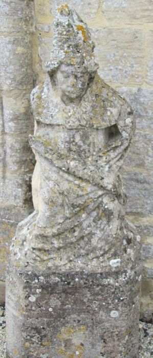 Statue : Saint Pierre assis