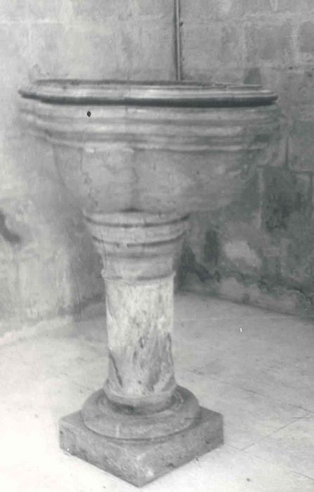 fonts baptismaux