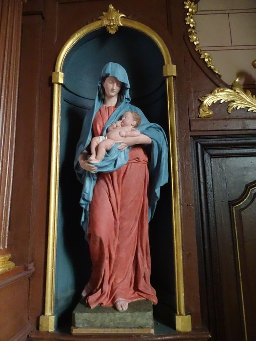 statue : Vierge à l’Enfant