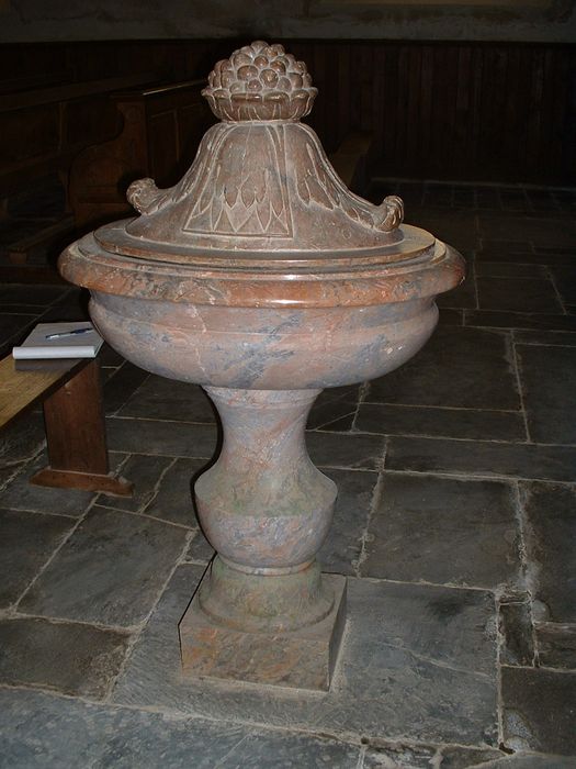 fonts baptismaux