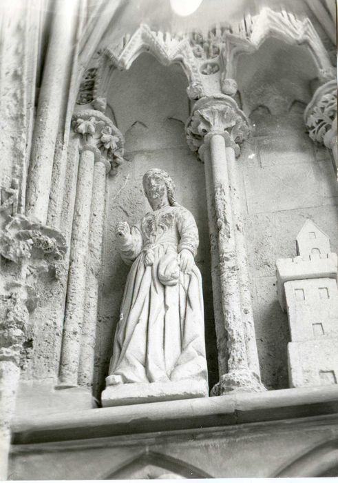 Statue : Sainte Barbe