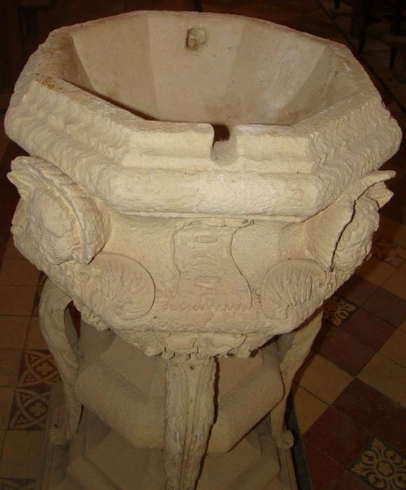 fonts baptismaux