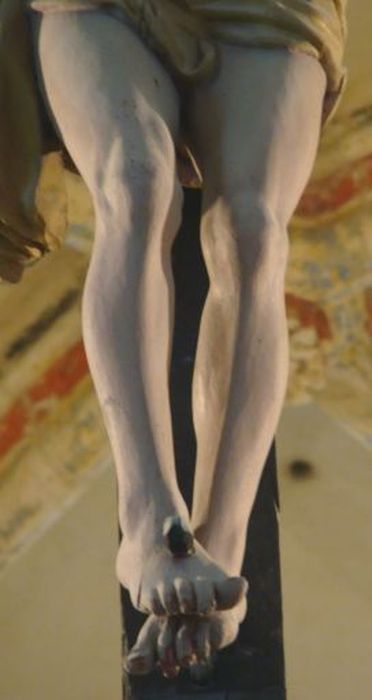 statue (poutre de gloire) : Christ en croix, détail