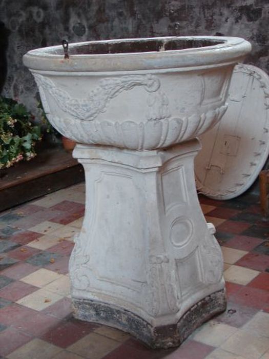 fonts baptismaux