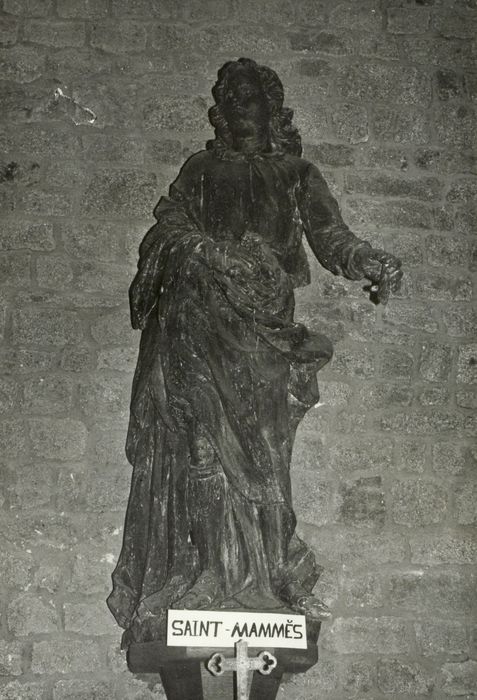 statue : Saint Mammès