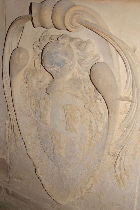 monument sépulcral de Robert d'Aveynes et de sa femme Jeanne Dasche, détail