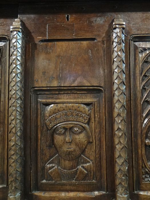 autel (ancien coffre), détail