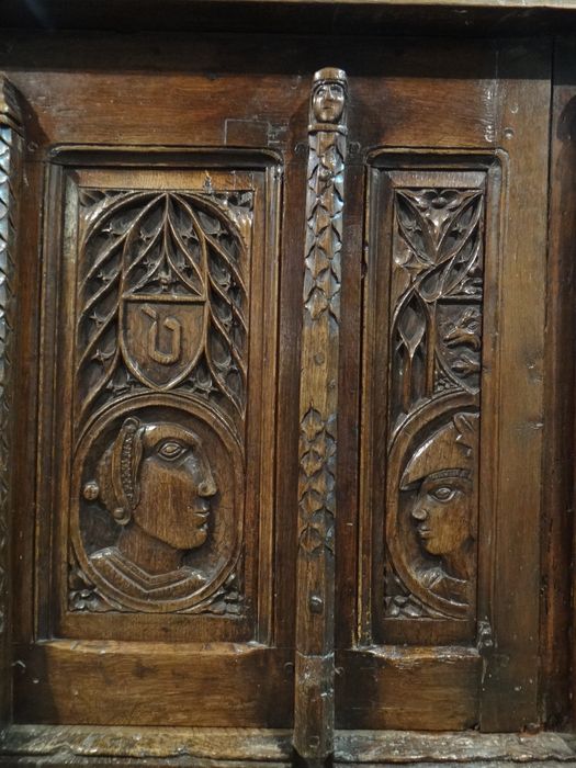 autel (ancien coffre), détail