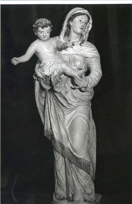 Statue : Vierge à l'Enfant