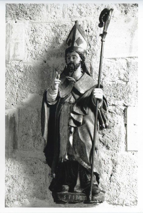 statue : Saint évêque