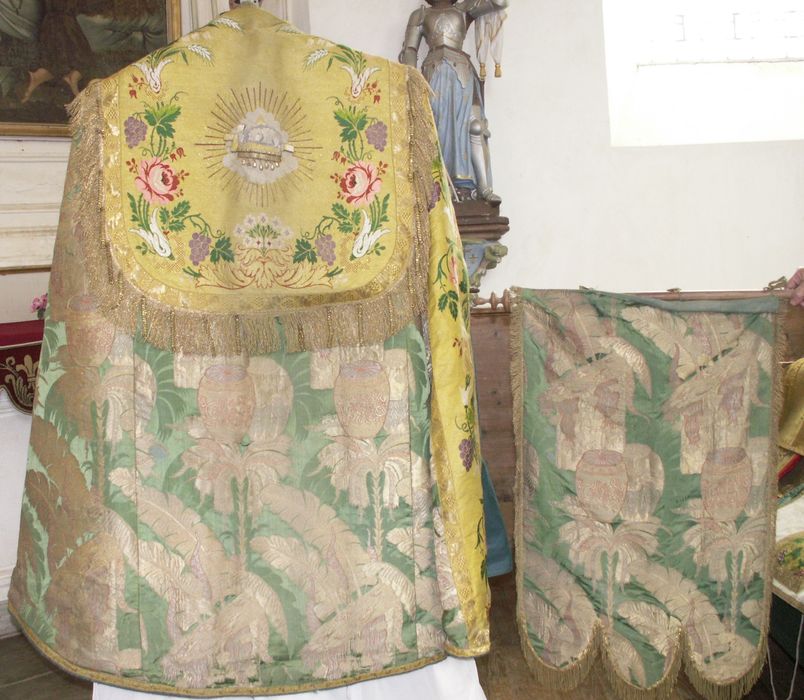 chape, bannière de procession